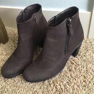 Ecco booties